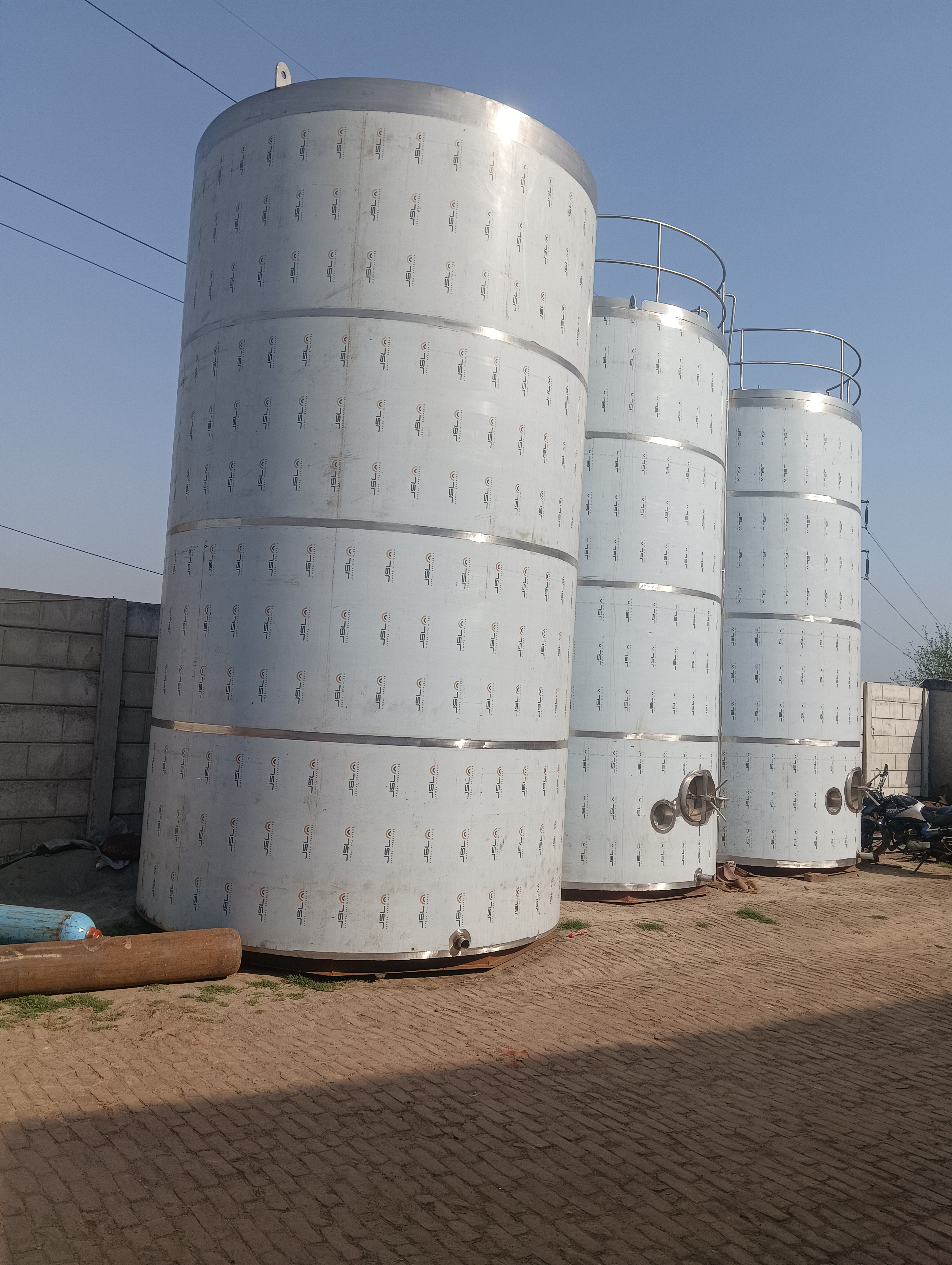 Milk Storage Tank 20000 Ltr (Silo)